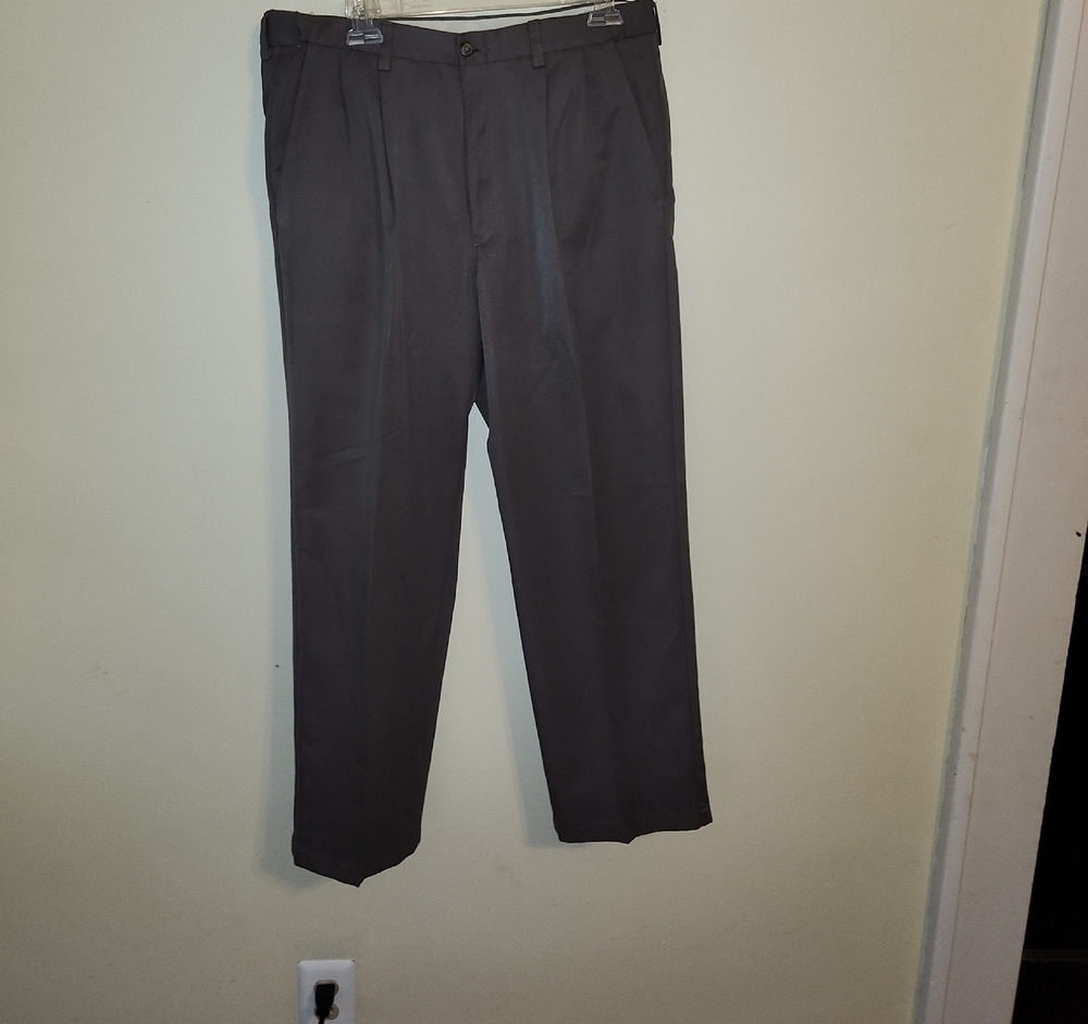 Haggar Men's Charcoal Dress Pants 34x29